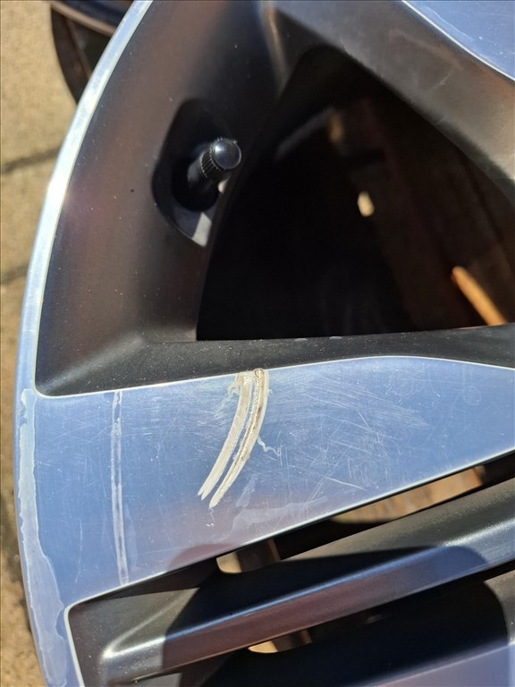  5x114.3 lyukosztású 6,5JJ 18" használt (gyári felni) alufelni 7. kép