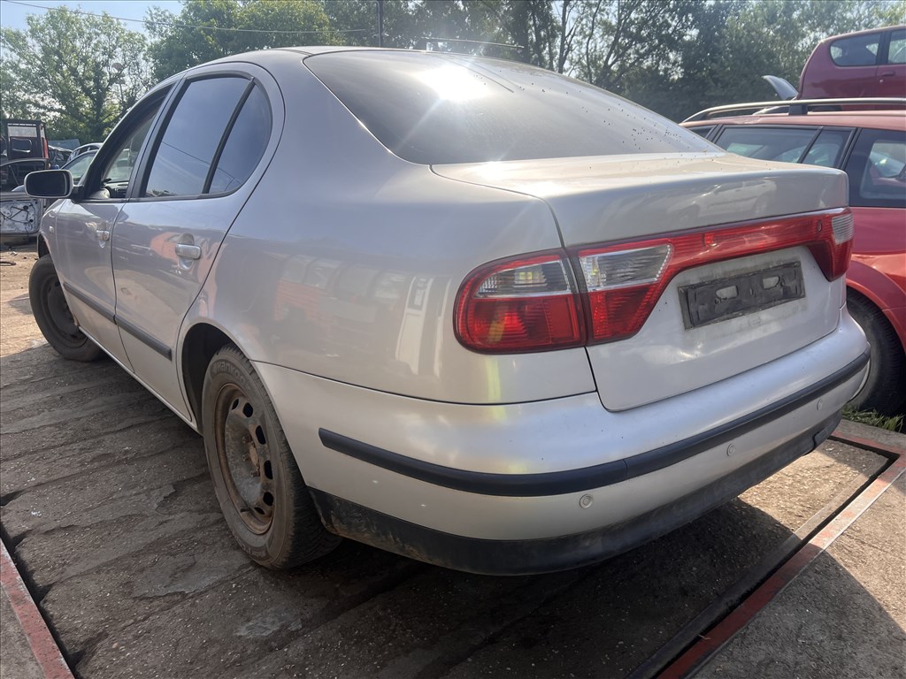 Seat Toledo II 1.6i bontott alkatrészei 2. kép