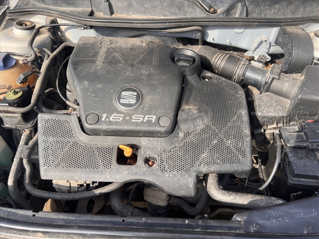 Seat Toledo II 1.6i bontott alkatrészei 4. kép