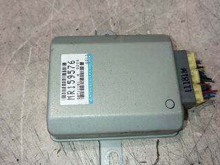 Mitsubishi Pajero II Motorvezérlő *123604* mr159576