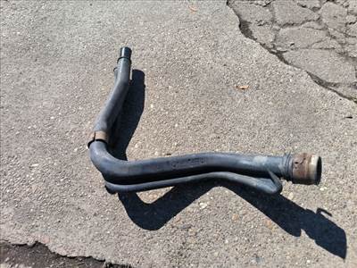 Toyota Yaris (XP90) tankbeöntő cső 