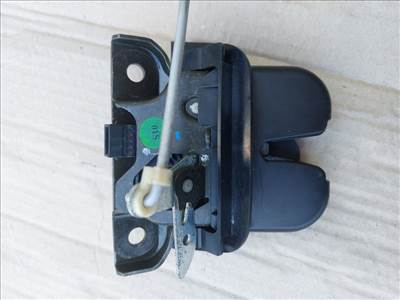 Audi A2-A4-A6 csomagtérajtó zár 4B9827505N