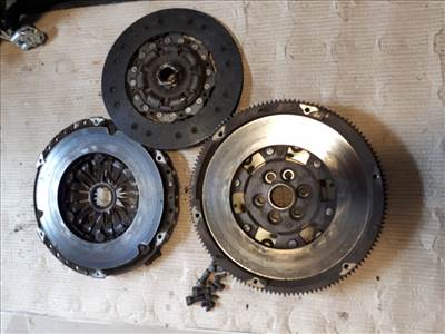 Skoda Octavia II 2,0 Pdtdi lendkerék kuplunggal 170LE 03L105266B