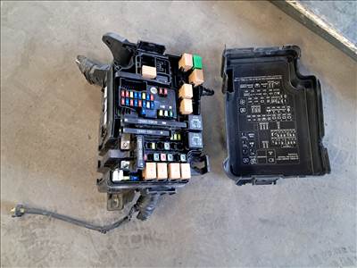 Kia Cee'd (CD) Biztosíték doboz 9125j7851