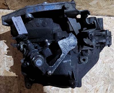 121864 Alfa Romeo 166 2003-2007 2,4 20v Diesel 6 sebességes kézi kapcsolású váltó