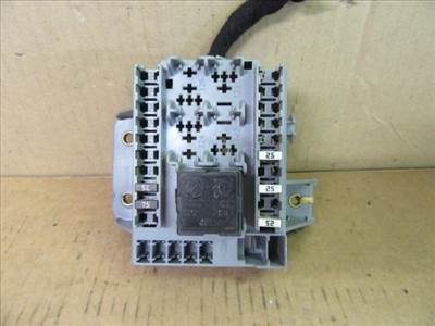Fiat Croma 2005-2010 csomagtér biztosíték tábla  51773148