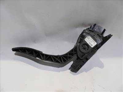 Ford Fiesta gázpedál  8v219f836aa