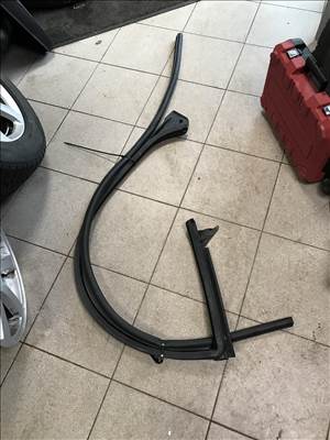 Audi A5 (B8 - 8T) COUPE / bal első ajtó kédergumi