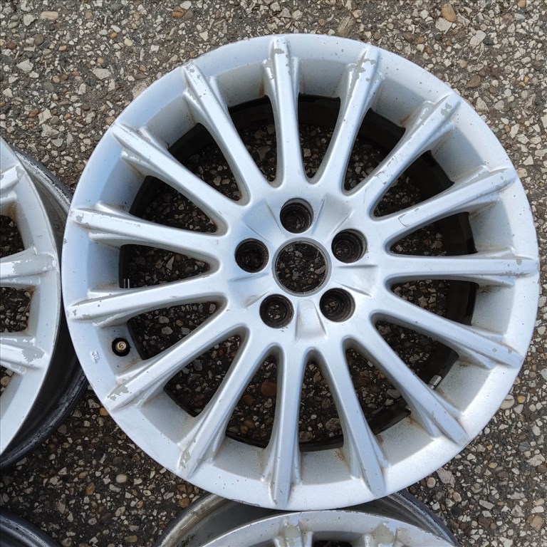 180137 Alfa Romeo GT, 147, 156  16"-os alufelni garnitúra (4db) a képeken látható állapotban!!! 60695999 3. kép