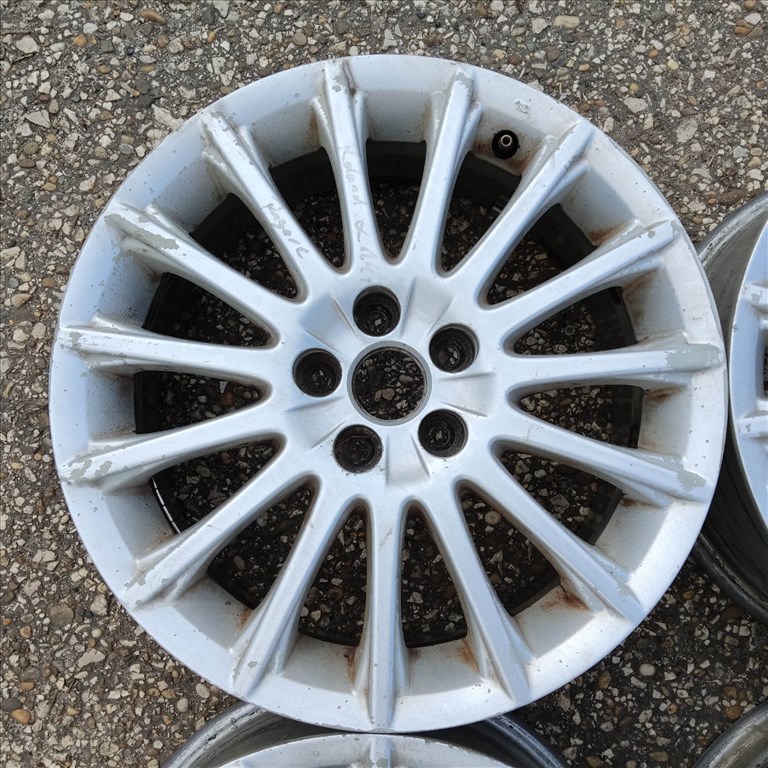 180137 Alfa Romeo GT, 147, 156  16"-os alufelni garnitúra (4db) a képeken látható állapotban!!! 60695999 5. kép