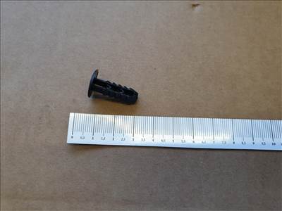 Alfa Romeo, Fiat, Lancia utángyártott új csomagtér ajtókárpit patent  14591887