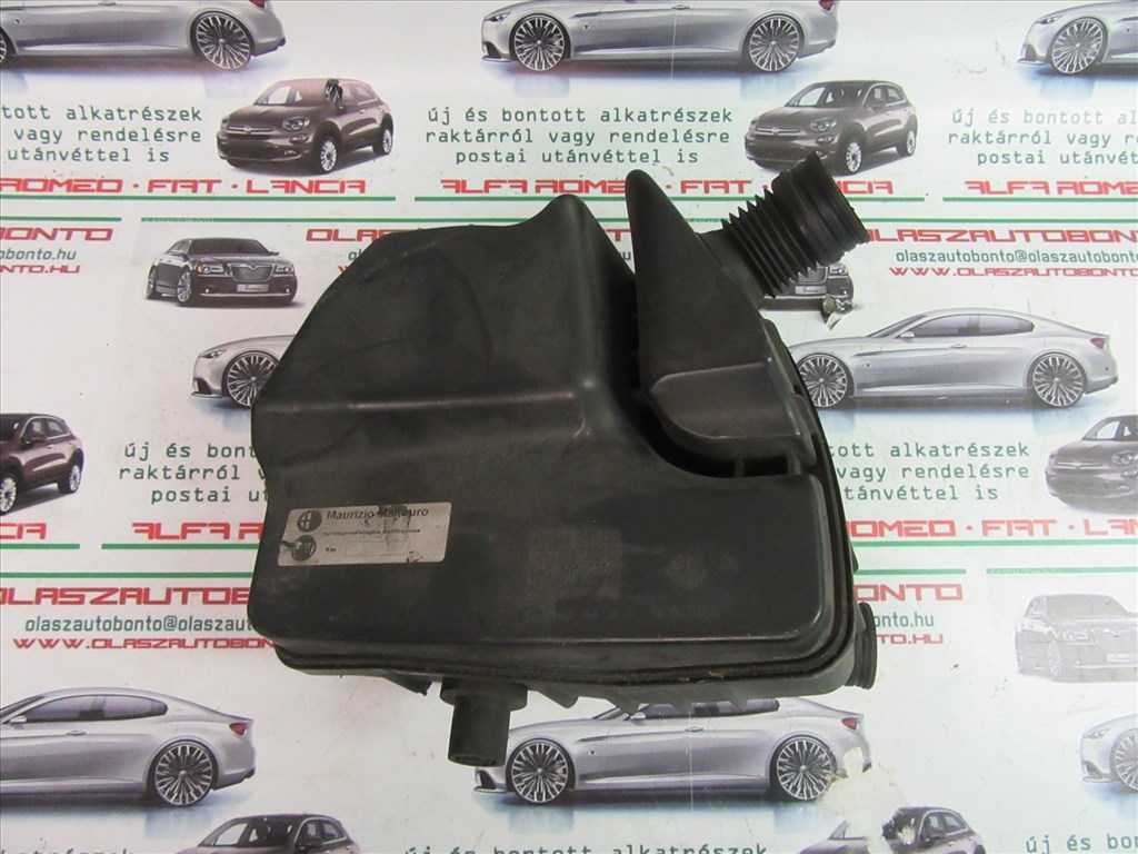 Alfa Romeo 159 2,4 Jtd, 51779360 számú, szívászaj csökkentő a képen látható sérüléssel 4. kép