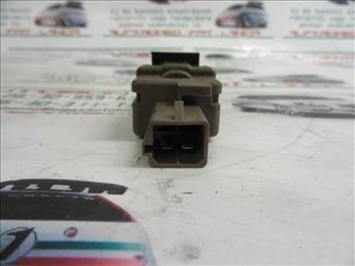 Alfa Romeo/Fiat/Lancia  46840511 számú féklámpa kapcsoló