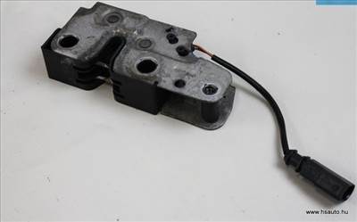 Skoda Octavia II motorháztető zár alsó /homlokfalba/ 1Z0823509E