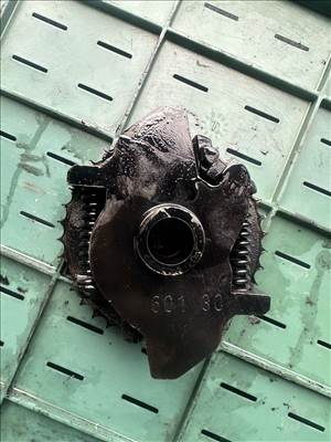 Mercedes Vito (1st gen) W638 adagoló fogaskerék  601942