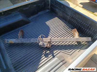 Mitsubishi L200 vonóhorog