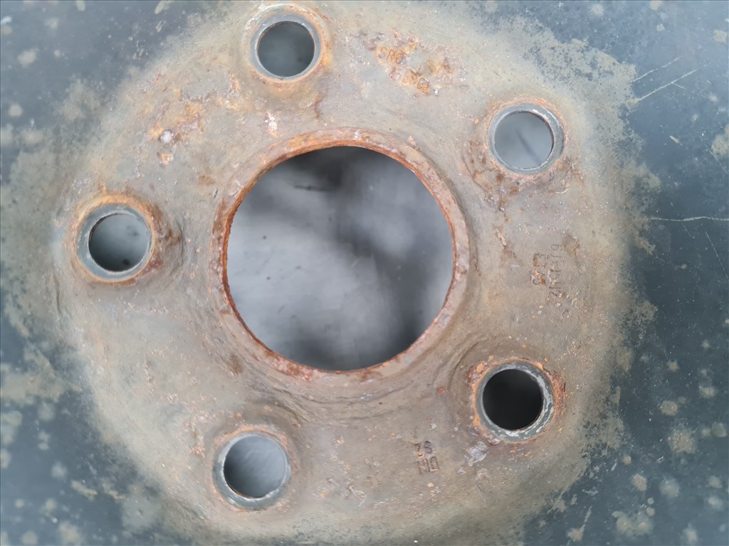  5x112 15" lemezfelni pár Fulda téli gumikkal (20276, 26144) 5. kép