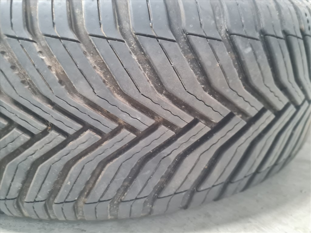  205/55 16" Michelin négyévszakos gumi (20318) 7. kép