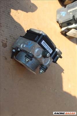 Renault Clio  2005-2009 ABS kocka (91) 8200747140