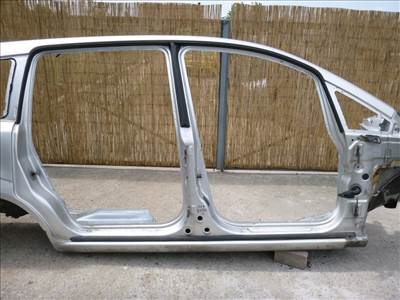 Opel Zafira B jobb küszöb
