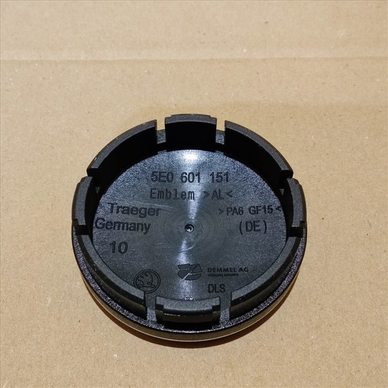 Skoda gyári új fekete króm felni közép kupak 5E0 601 151 FOD 5e0601151fod 3. kép