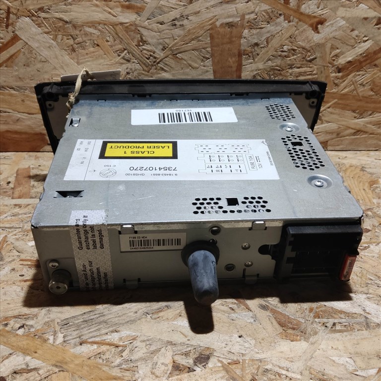 180469 Fiat Grande Punto 2005-2009 Grundig Cd-s rádió. Kód nincs hozzá!!!!!! 735410727 3. kép