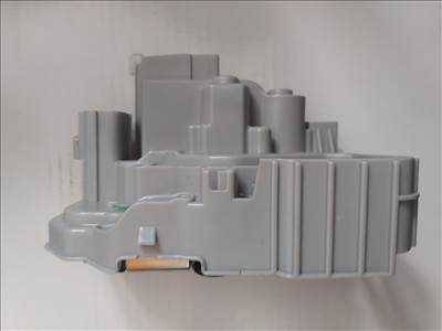 Lancia Delta gyári új jobb hátsó ajtó zár 51829596