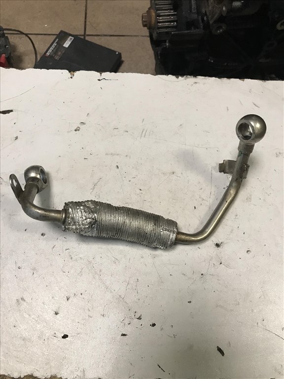 Audi A5 (B8 - 8T) 3,0 V6 TDI _turbó vízcső 1. kép