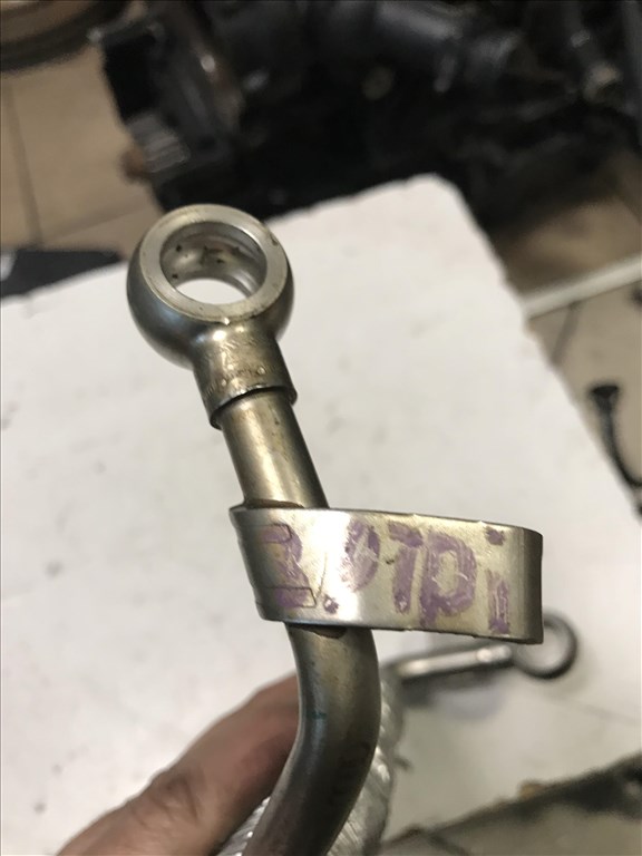 Audi A5 (B8 - 8T) 3,0 V6 TDI _turbó vízcső 3. kép