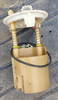 Renault Clio III 1.5 dCi üzemanyagszint érzékelő 