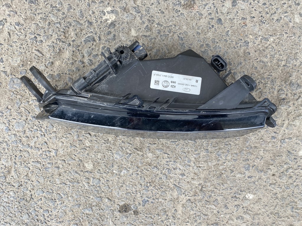 Skoda Octavia III 1.6 TDI Green tec Ködlámpa jobbos 5eo941700f 5e0941700f 3. kép