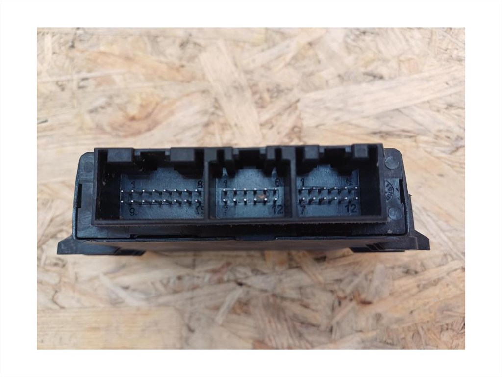 Audi A6 C6 4F ( 2004-2011) Tolatóradar Vezérlő Elektronika  2. kép