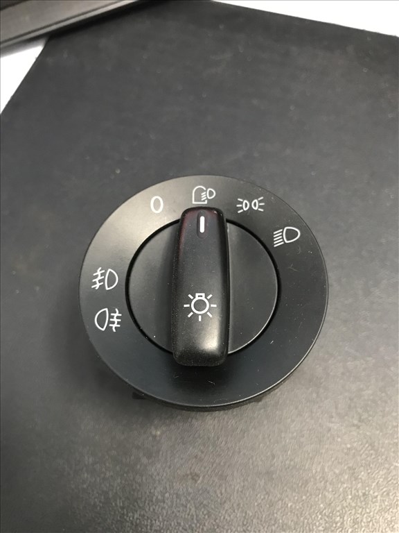 Volkswagen Golf V világítás kapcsoló  1k0941431n 1. kép