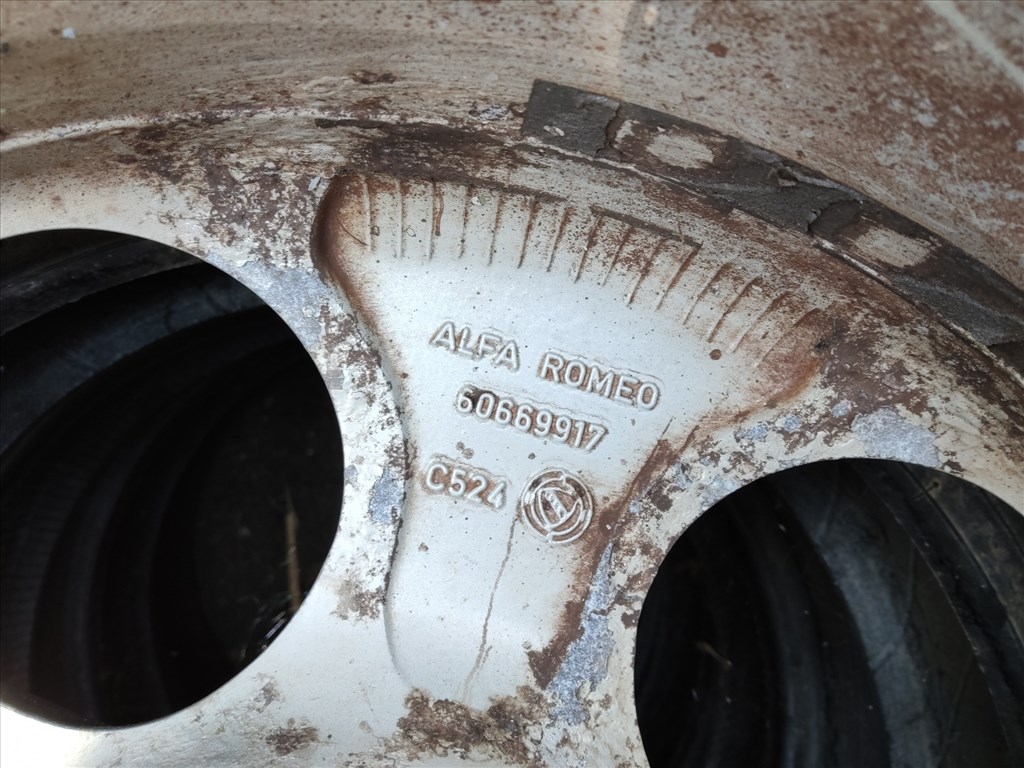 186667 Alfa Romeo 147, 156, Gt 16"-os alufelni  (1db) a képen látható állapotban 60669917 2. kép