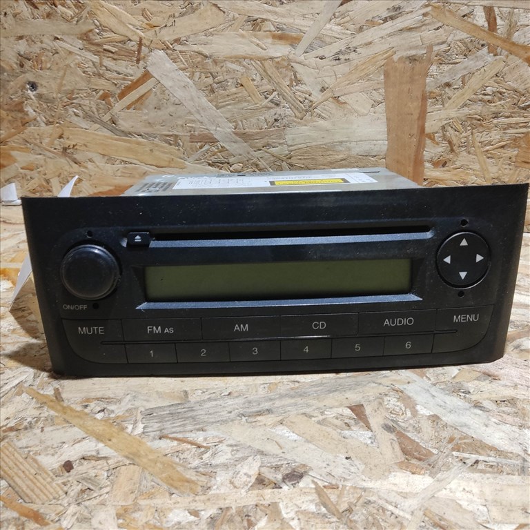 167149 Fiat Grande Punto 2005-2009 Grundig Cd-s rádió. Kód nincs hozzá!!!!!! 735410727 1. kép