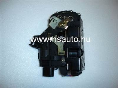 Skoda Octavia ajtózárszerkezet jobb első 3B1837016A