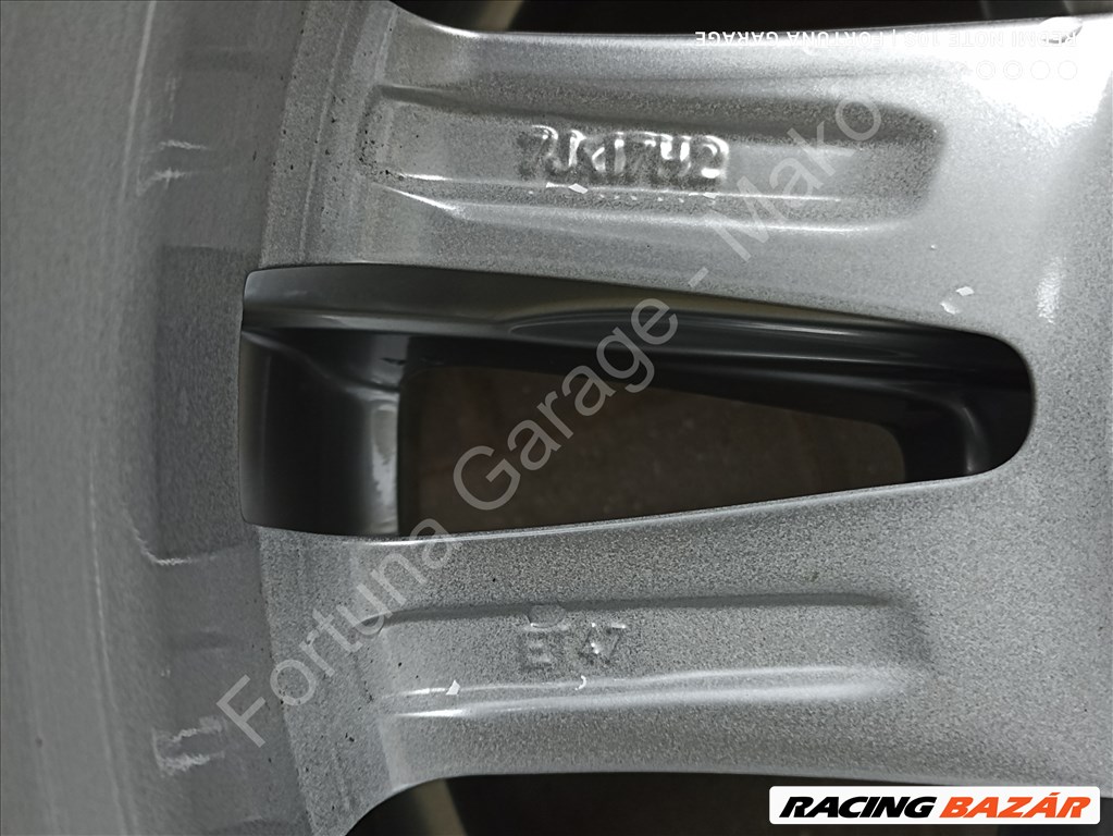 5x112 17" Uniwheels X10 használt alufelni garnitúra 7. kép