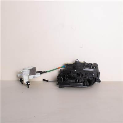 BMW 5er G30-G31, 6er G32, 7er G12-G11, 8er G14-G15-F92, X5 G05, X6 G06, X7 G07 Zárszerkezet (További adatok a leírásban) Cikkszám: 51217477702
