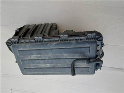 Volkswagen Polo-Golf-Caddy 1,4 16V légszűrőház 036129611CD-