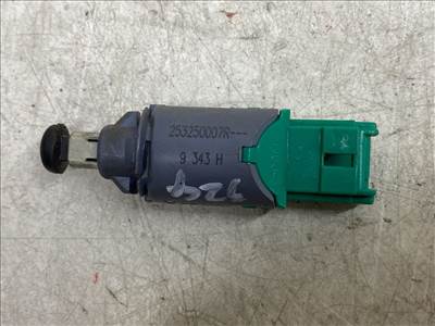 RENAULT MEGANE III (DZ0/1_) 1.6 16V (DZ0U/ DZ1B/ DZ1H) Kuplung Pedál Kapcsoló #38245# 253250007R