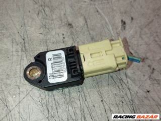 Toyota Avensis (T250) Jobb első Oldal Ütközés Érzékelő *135173* 8983305020