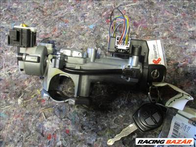 Suzuki Splash Opel Agila B gyújtáskapcsoló 