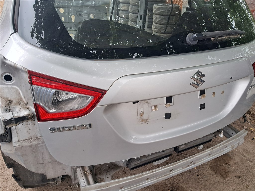 Suzuki SX4 S-Cross I csomagtérajtó ZCC 3. kép