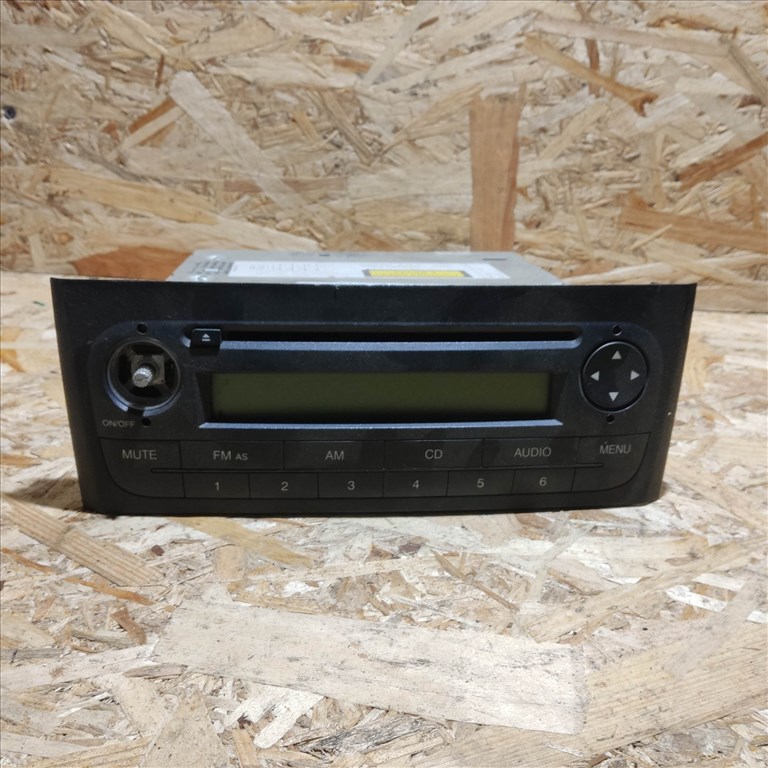 167145 Fiat Grande Punto 2005-2009 Grundig Cd-s rádió. Kód nincs hozzá!!!!!! 735410727 1. kép