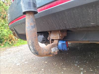 Skoda Octavia III Levehető vonóhorog 