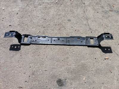 Toyota Proace II Homlokfal alsó tartó 8907638001