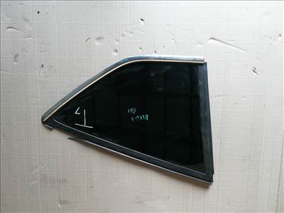 181649 Ford Kuga I. 2008-2012 bal hátsó fix üveg a karosszériában, képen látható sérüléssel