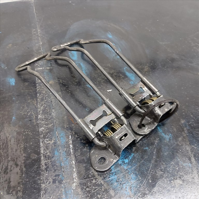 Renault MASTER Opel MOVANO 98- Hátsó ajtó határoló rögzítő fixáló 1732 8200080175 1. kép