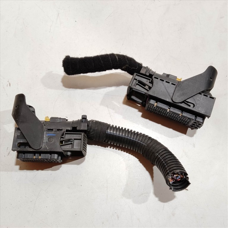 200531 Fiat Doblo III. 2009-2015 motorvezérlő elektromos csatlakozók 0281017006 1. kép