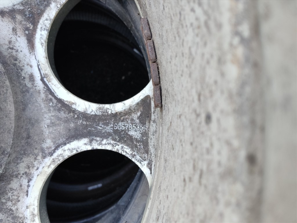 184710 Alfa Romeo 156, 147, Gt 16"-os alufelni (1db) a képen látható állapotban 60678535 3. kép